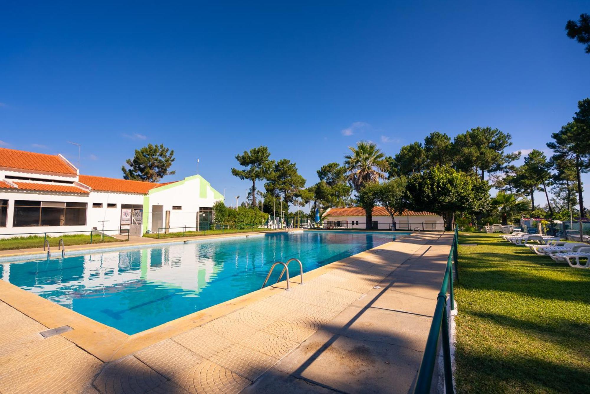 Kampaoh Sesimbra Hotel Buitenkant foto